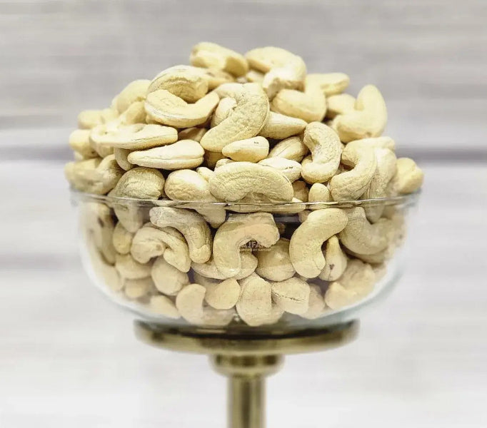 PREMIUM CASHEW 240 (NORMAL SIZE)